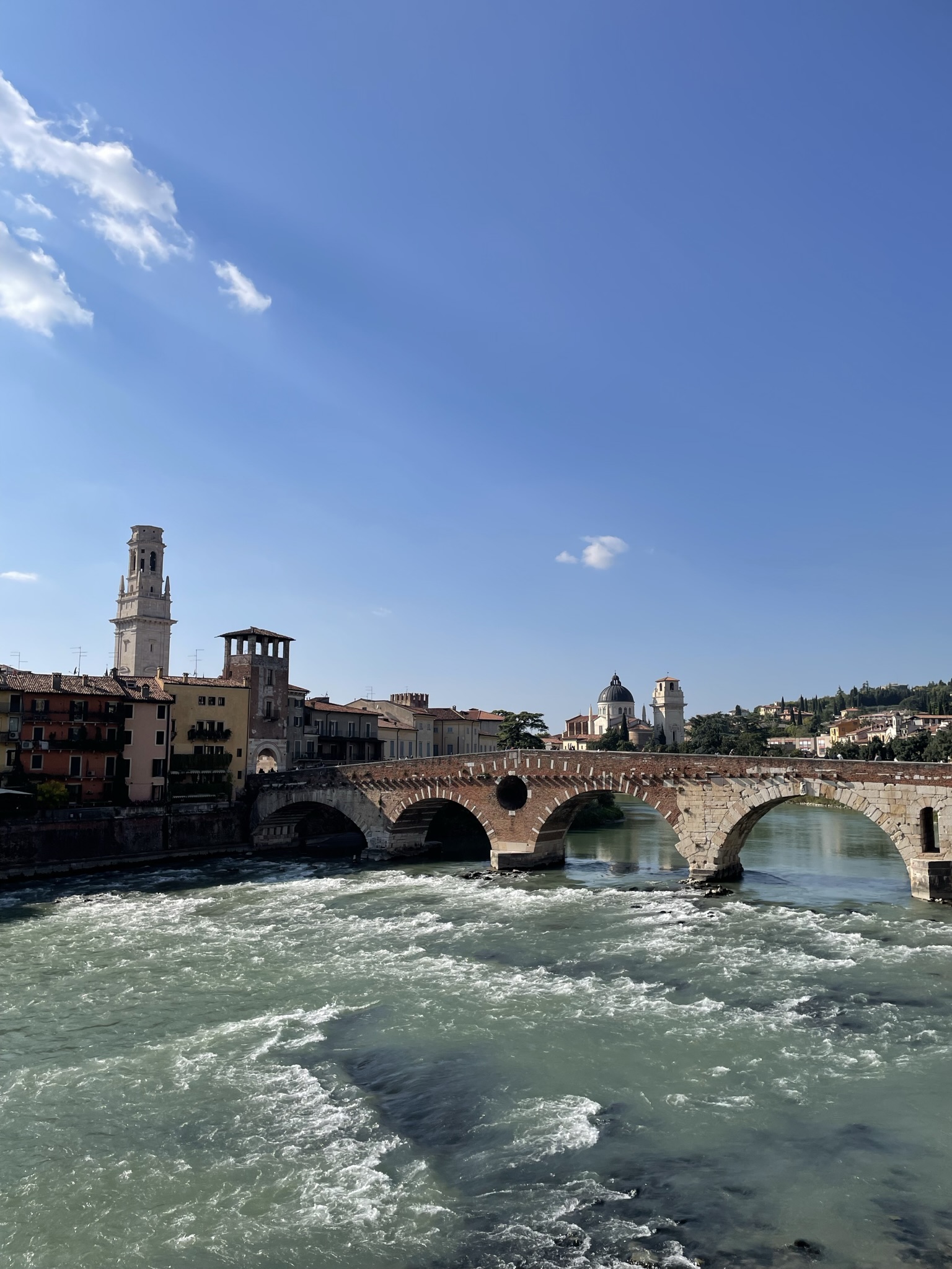 Río Adigio en Verona
