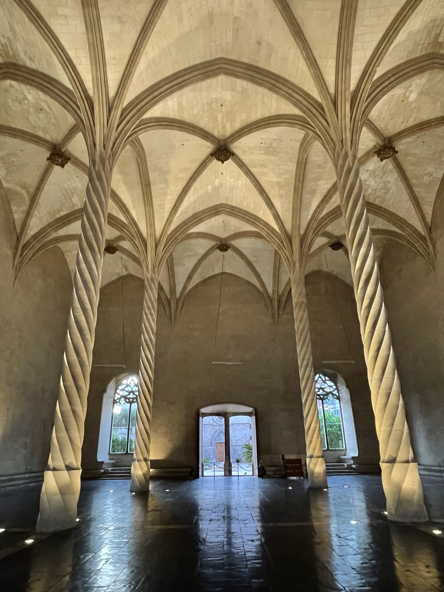La Lonja de Palma en Mallorca con columnas helicoidales