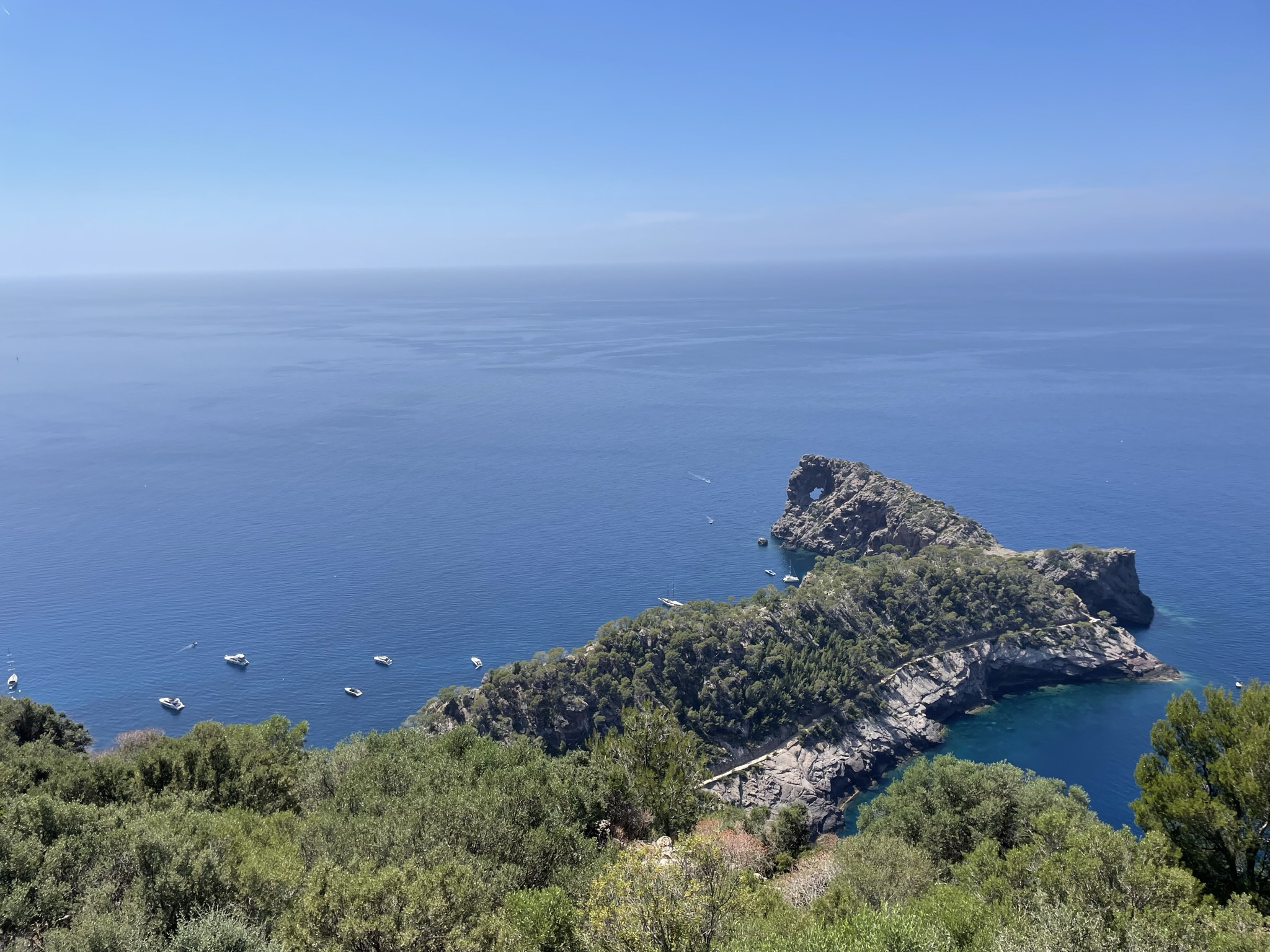 Mirador Sa Foradada vistas en Mallorca con el mar azul de fondo