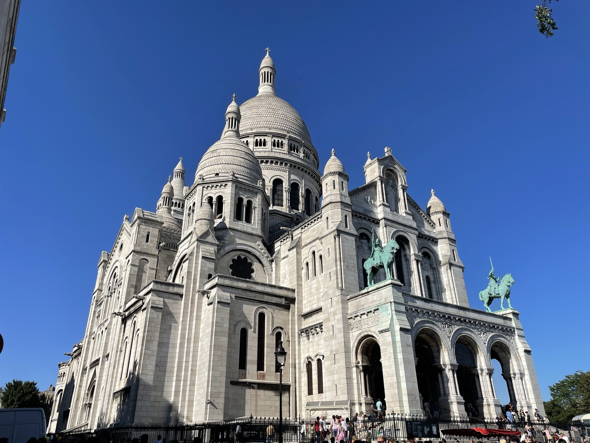 Basílica del Sacré-Cœur en Montmartre, uno de los imprescindibles de París