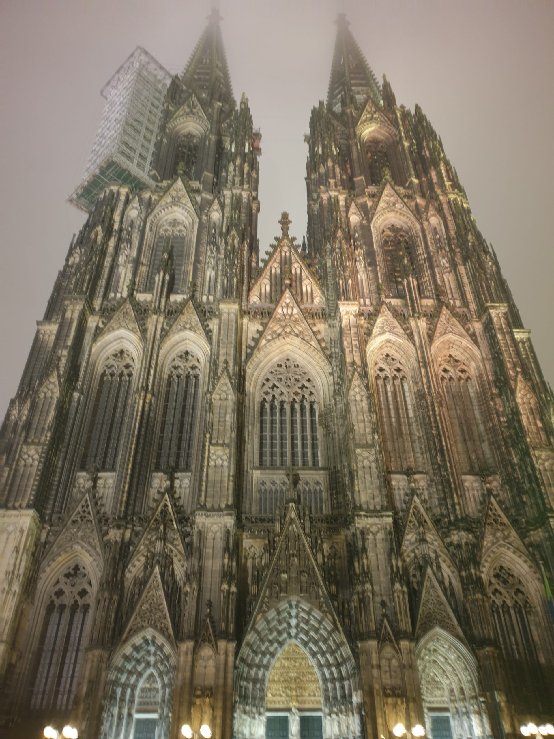 catedral de colonia iluminada en otoño alemania