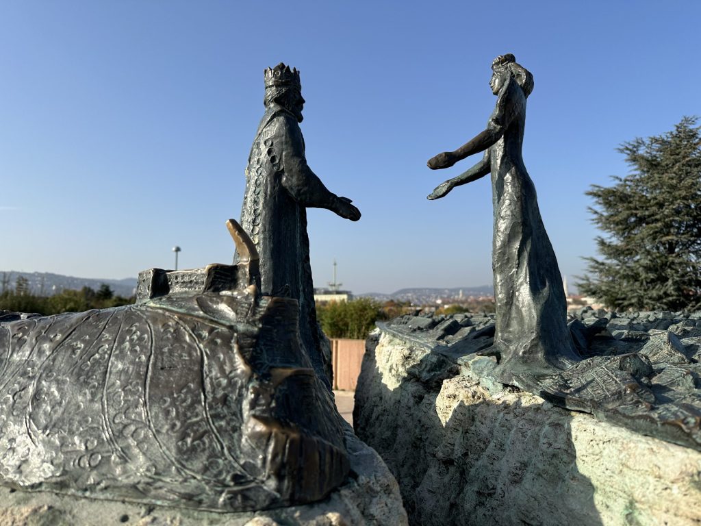 Estatua de Buda y Pest en Budapest
