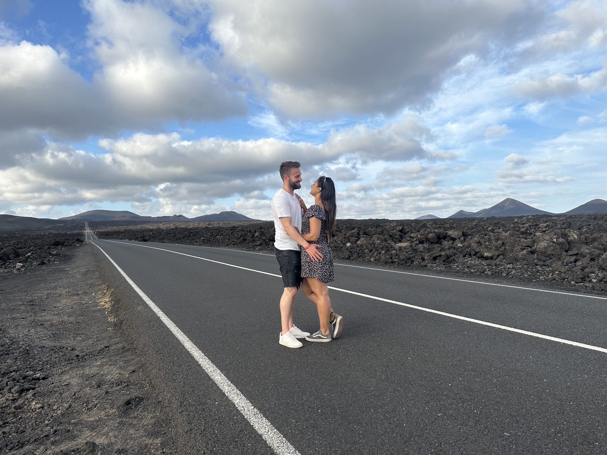 Gaby y Alex viajando juntos por el mundo con Viajes Aven