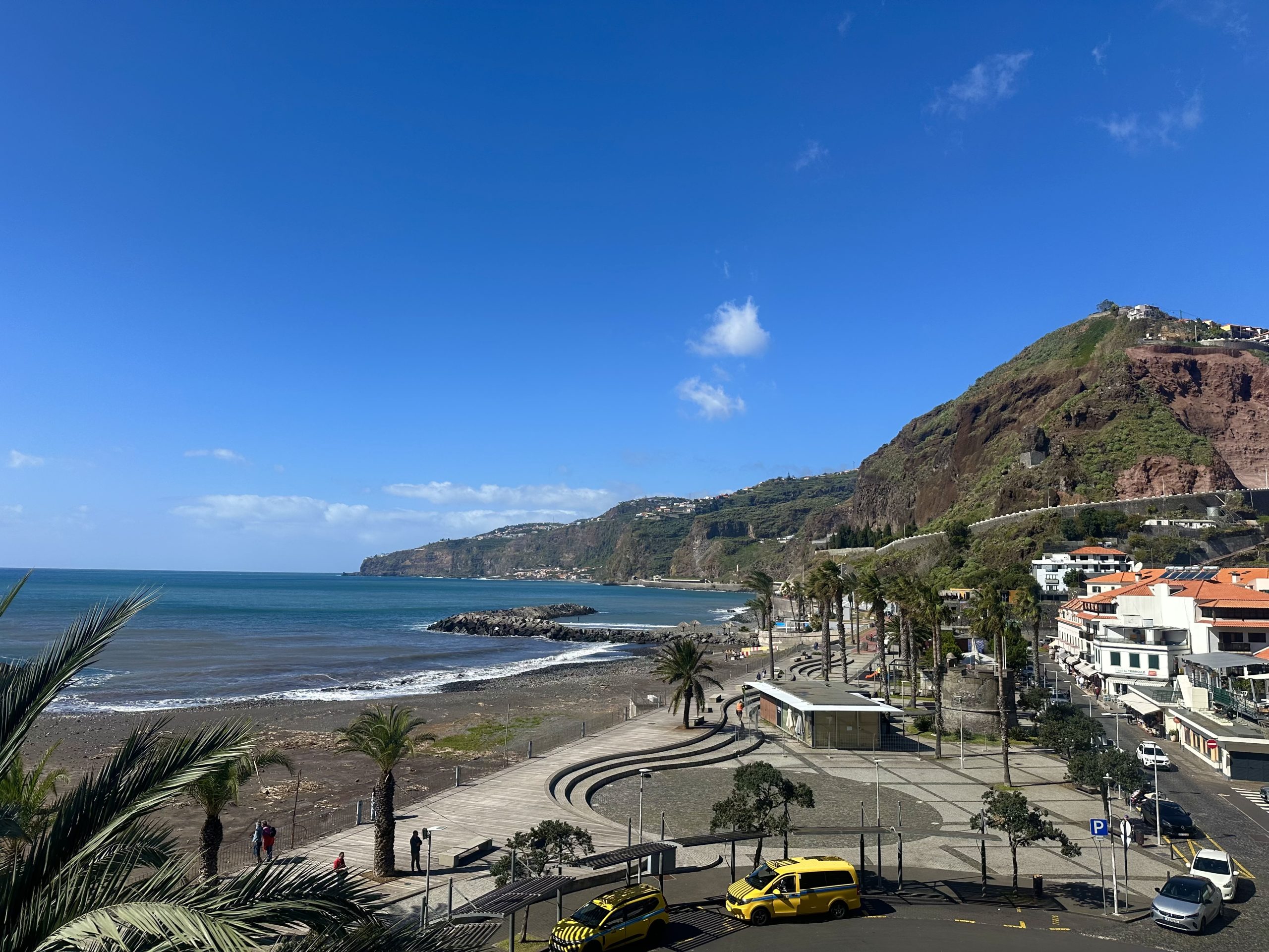 Mirador de Ribeira Brava con vistas al mar en Madeira