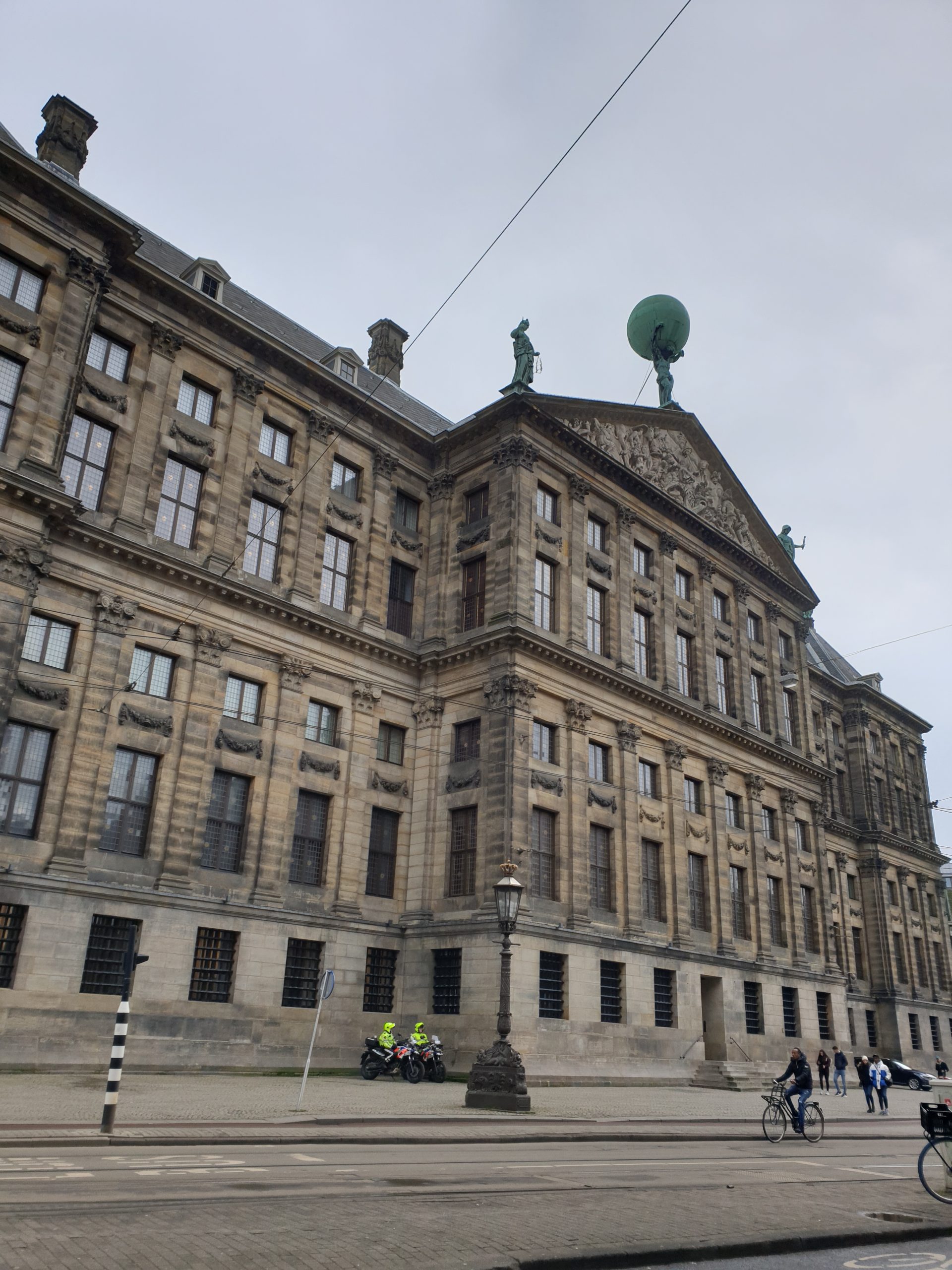 Palacio Real de Ámsterdam con fachada