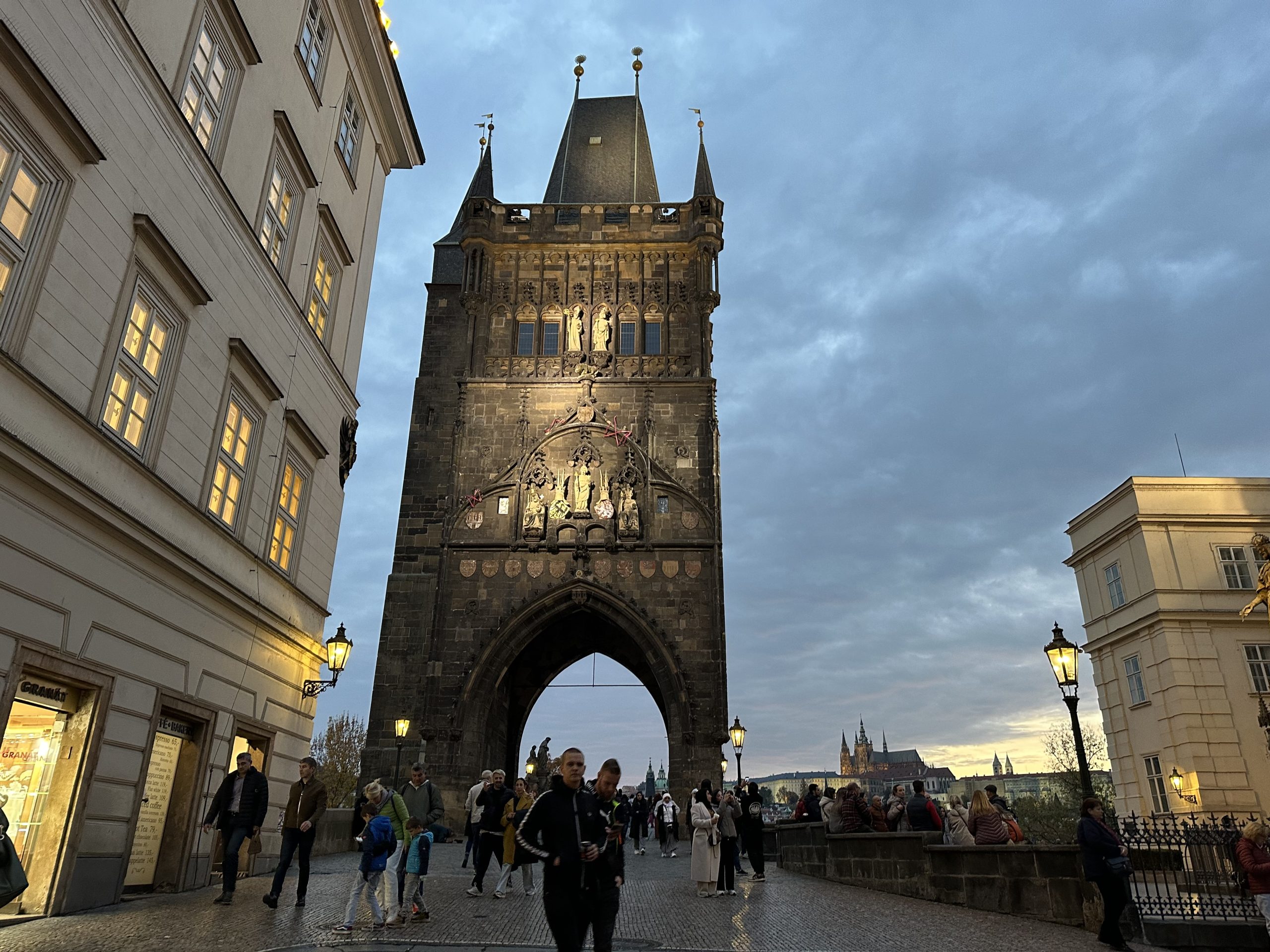 Torre del Puente de la Ciudad Vieja en Praga