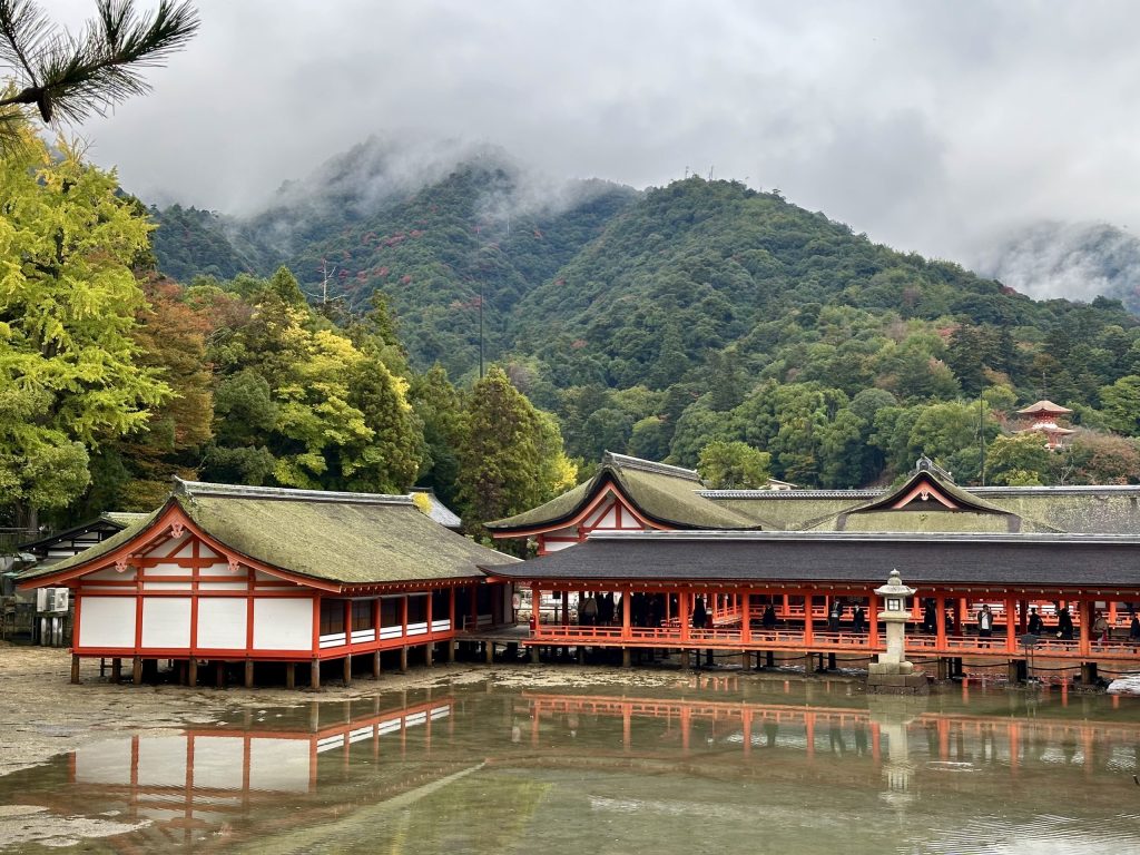 SANTUARIO ITSUKUSHIMA MIYAJIMA JAPÓN
