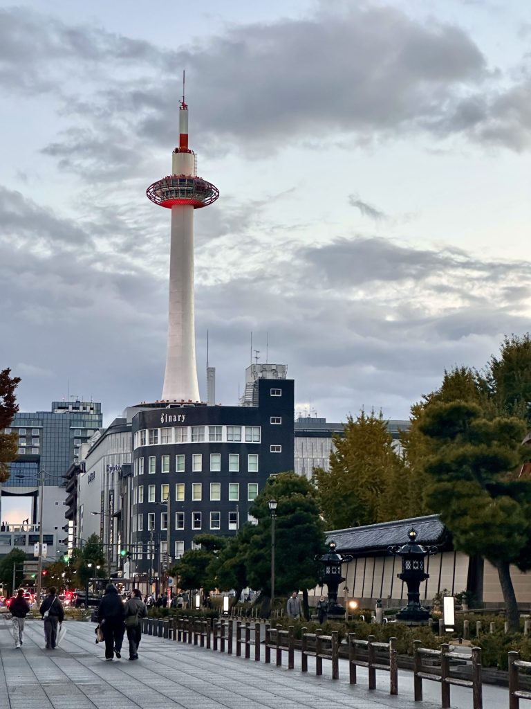 Torre de Kioto Japón