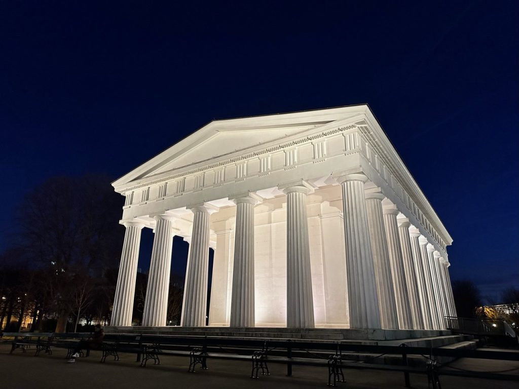 Templo de Teseo en el Volksgarten de Viena
