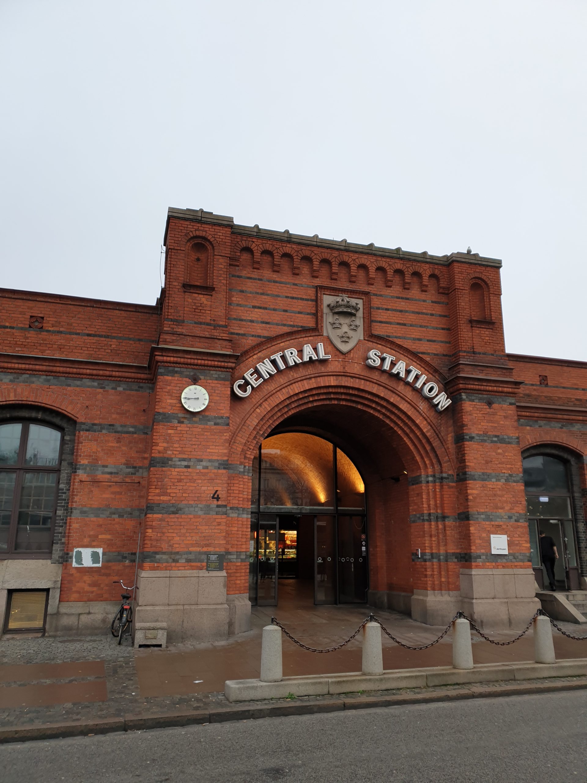 estación central de malmö suecia edificio histórico transporte tren
