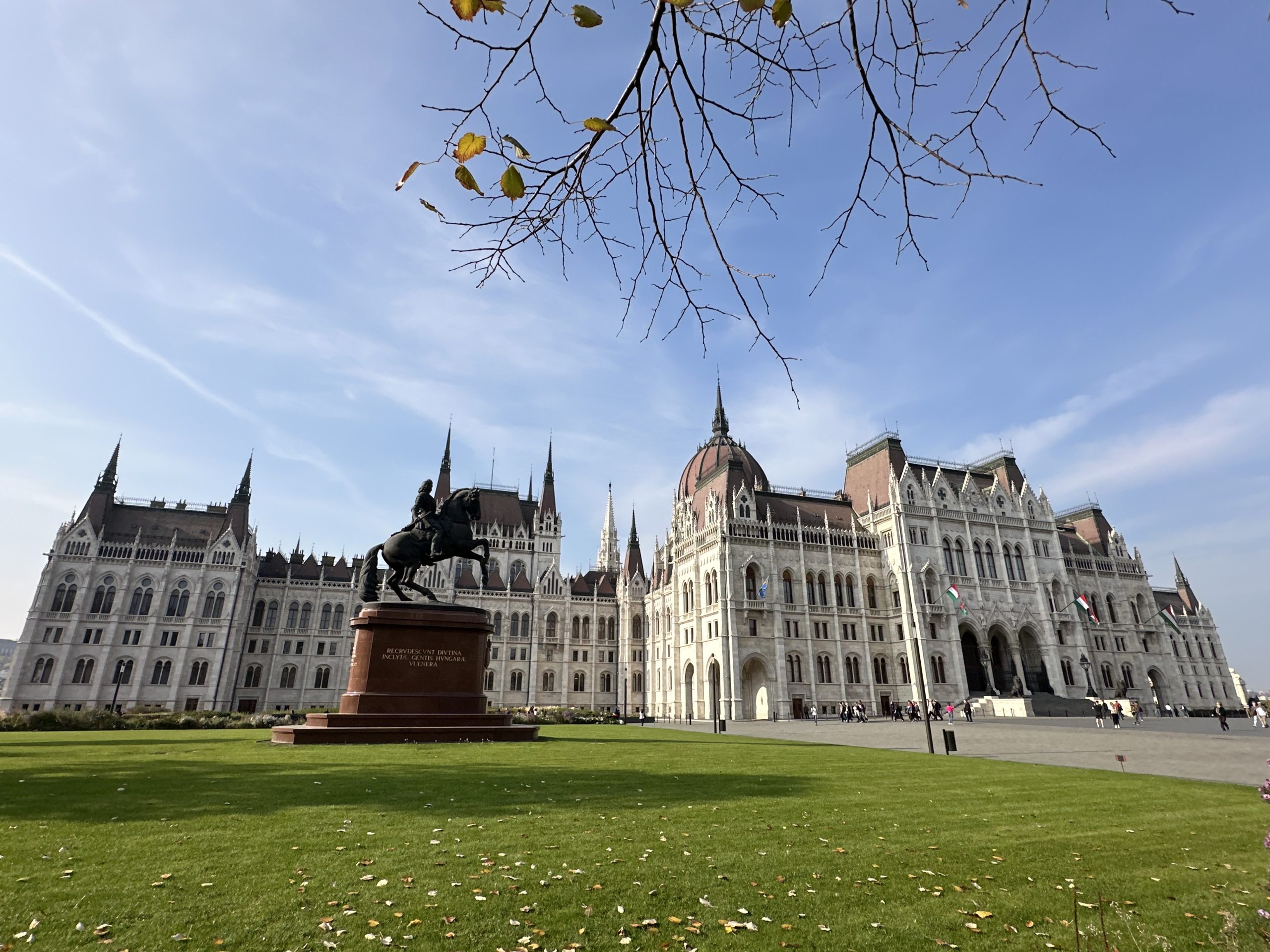Fachada del Parlamento de Budapest