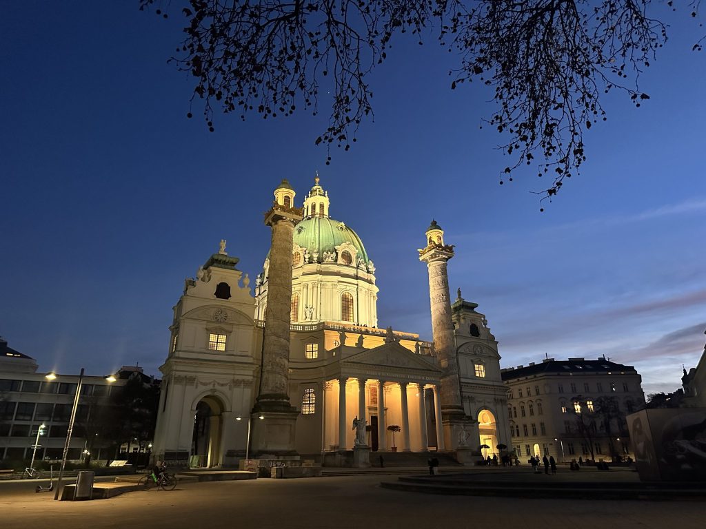 Iglesia de San Carlos Borromeo en Viena