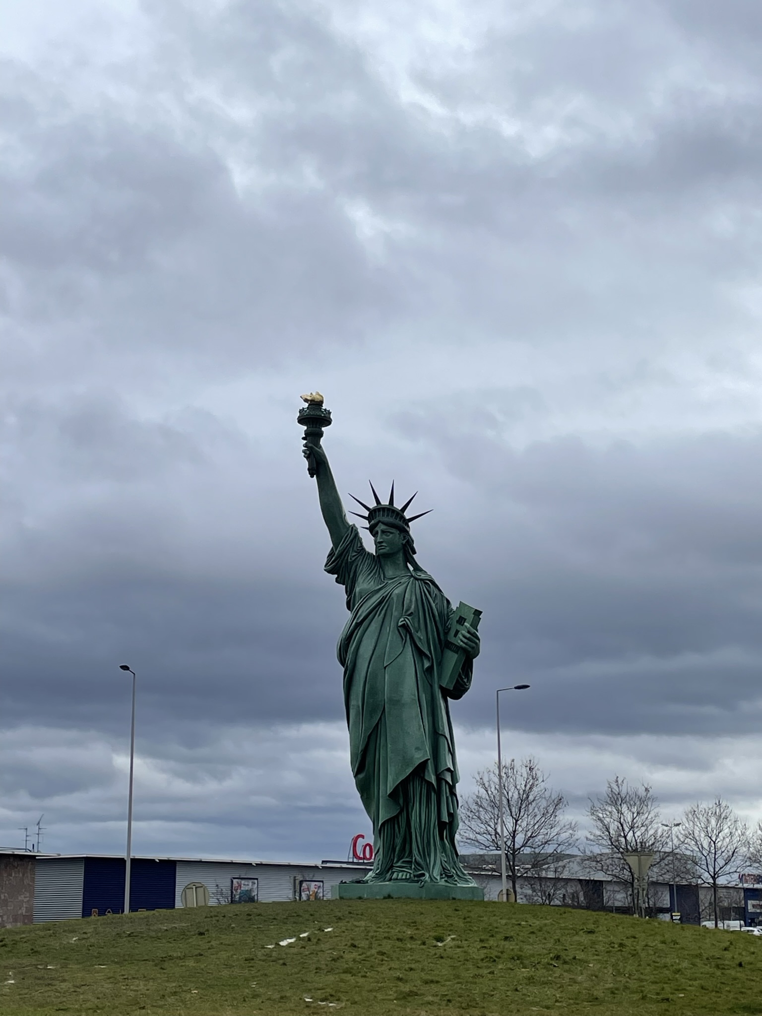 Estatua de la Libertad de Colmar, homenaje a Bartholdi y parada curiosa en la Alsacia