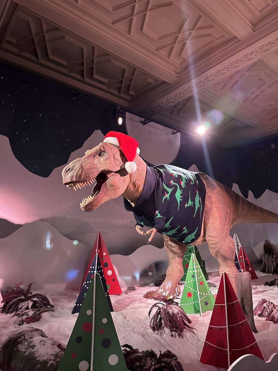 T-Rex vestido de Navidad en Londres